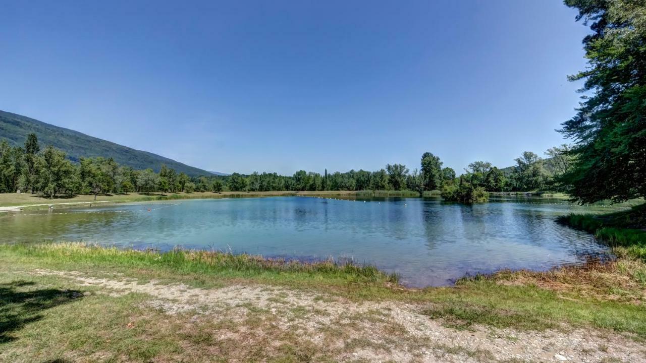 Vacanceole - Le Village Des Oiseaux Motz Exteriör bild